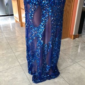 Blue prom dress with silver sequence. Size 0. NWT.